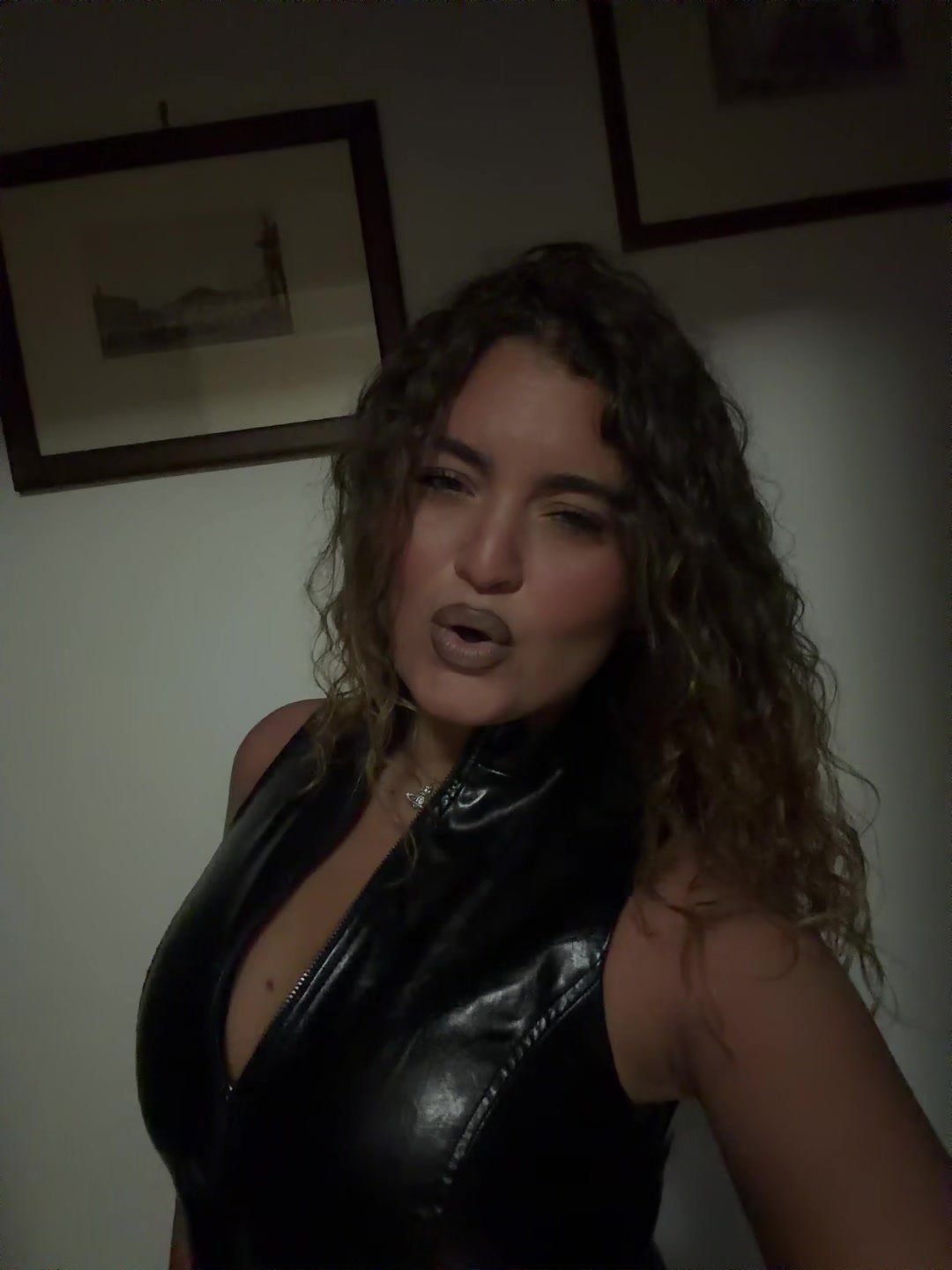 @rebbb💋💋