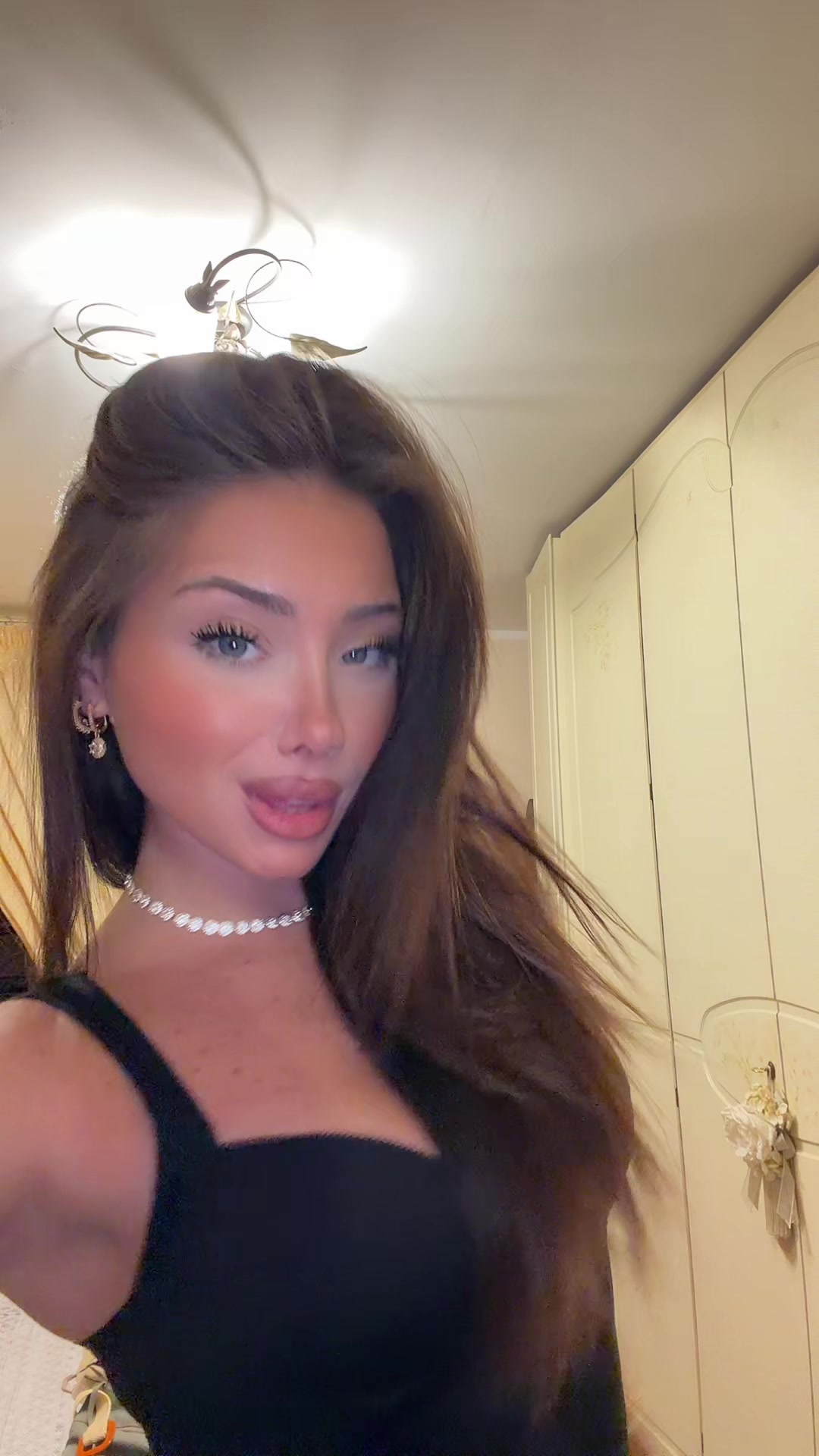 @𝐃𝐞𝐧𝐢𝐬𝐞 𝐁𝐨𝐯𝐞