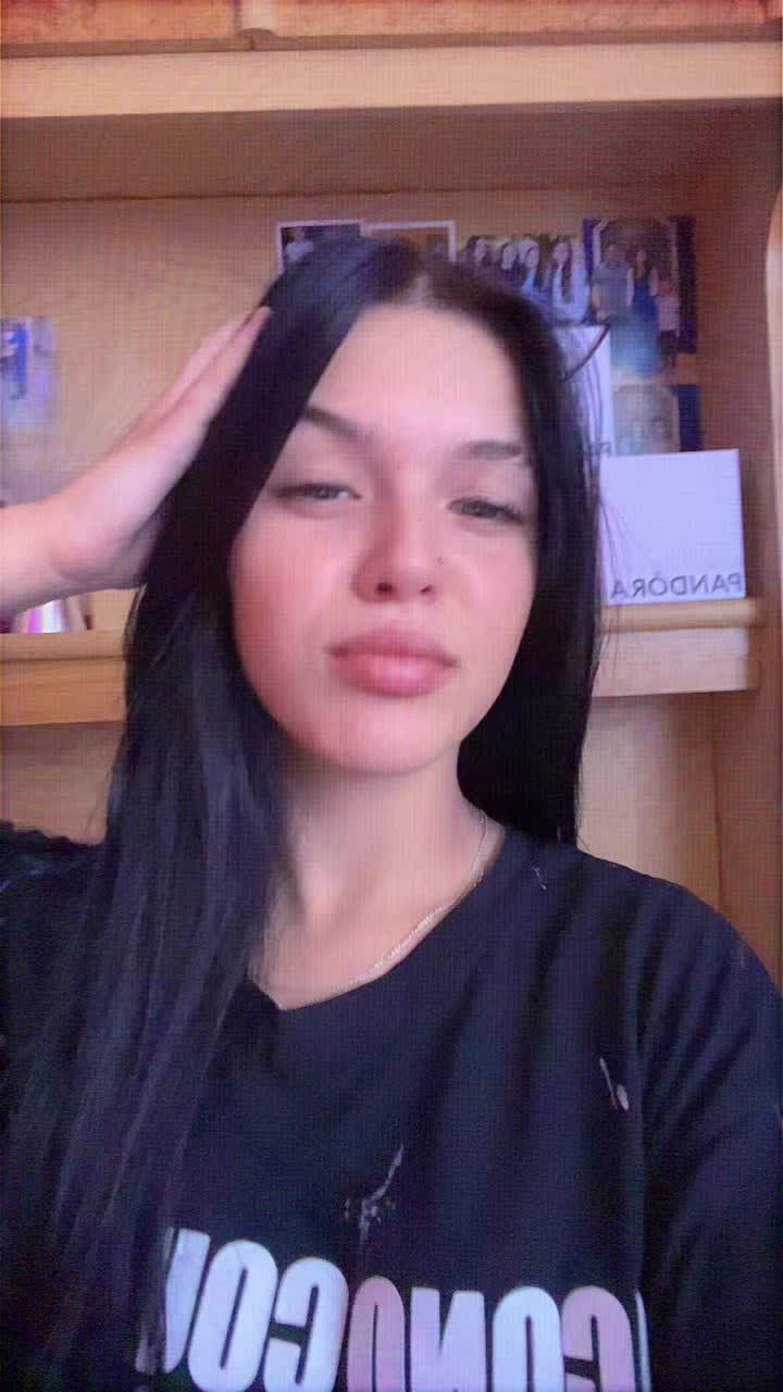 @urfavellaa