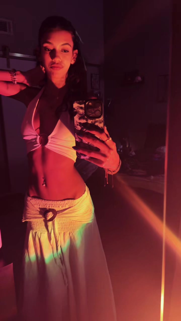 @yourmomsgf