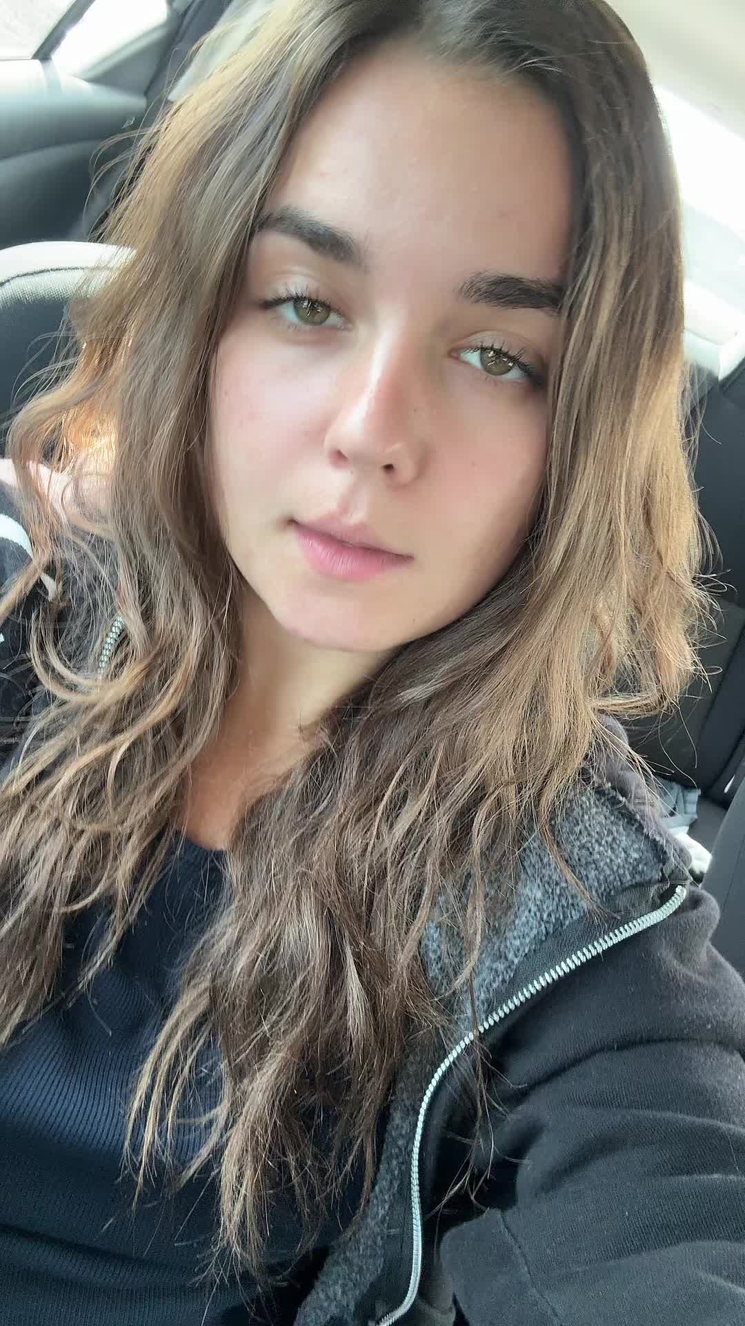 @hellafunchick