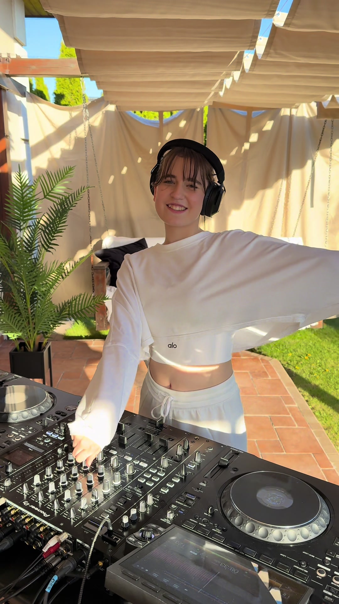 @DJ Gabi