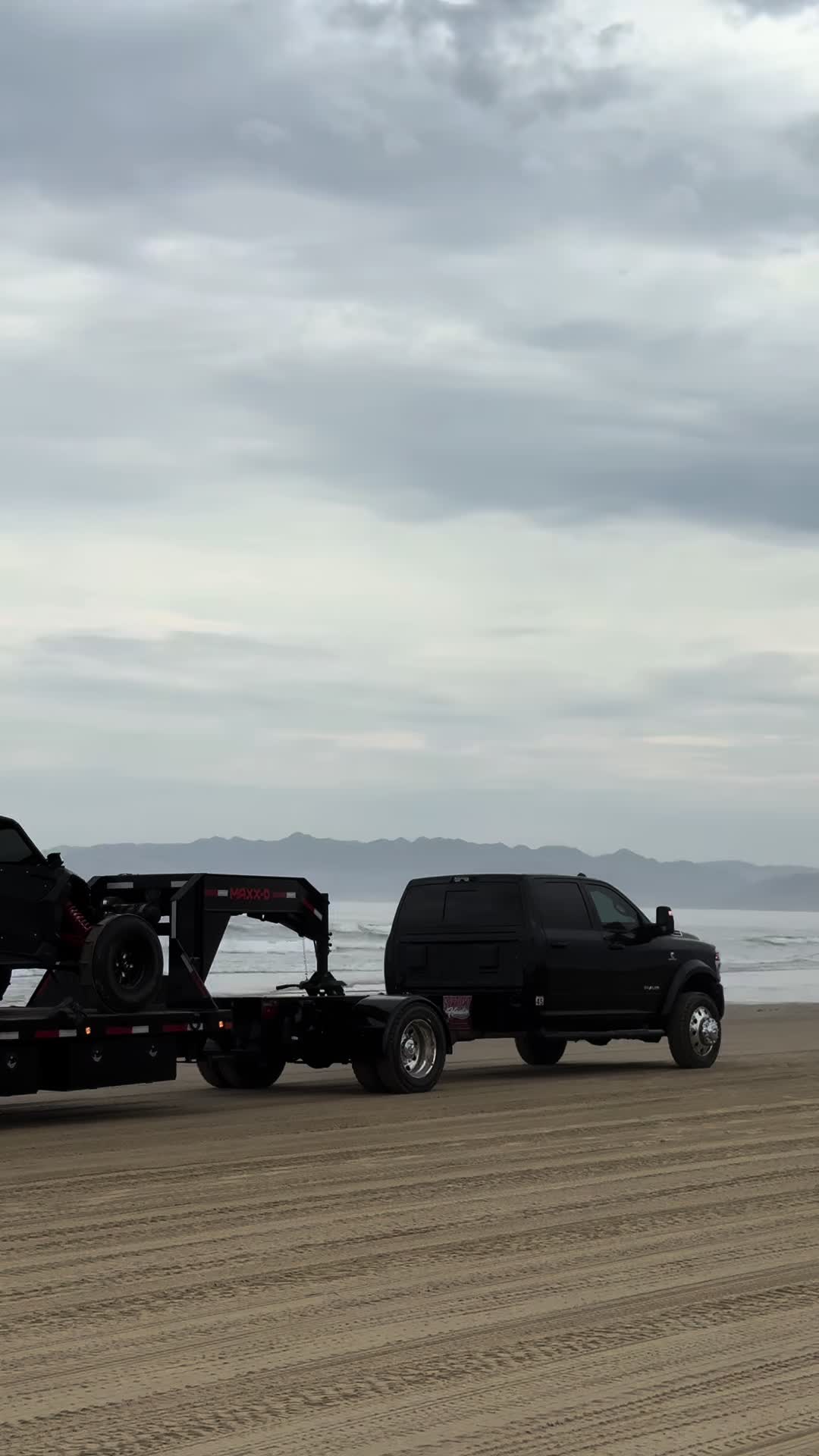 @Straight haulin