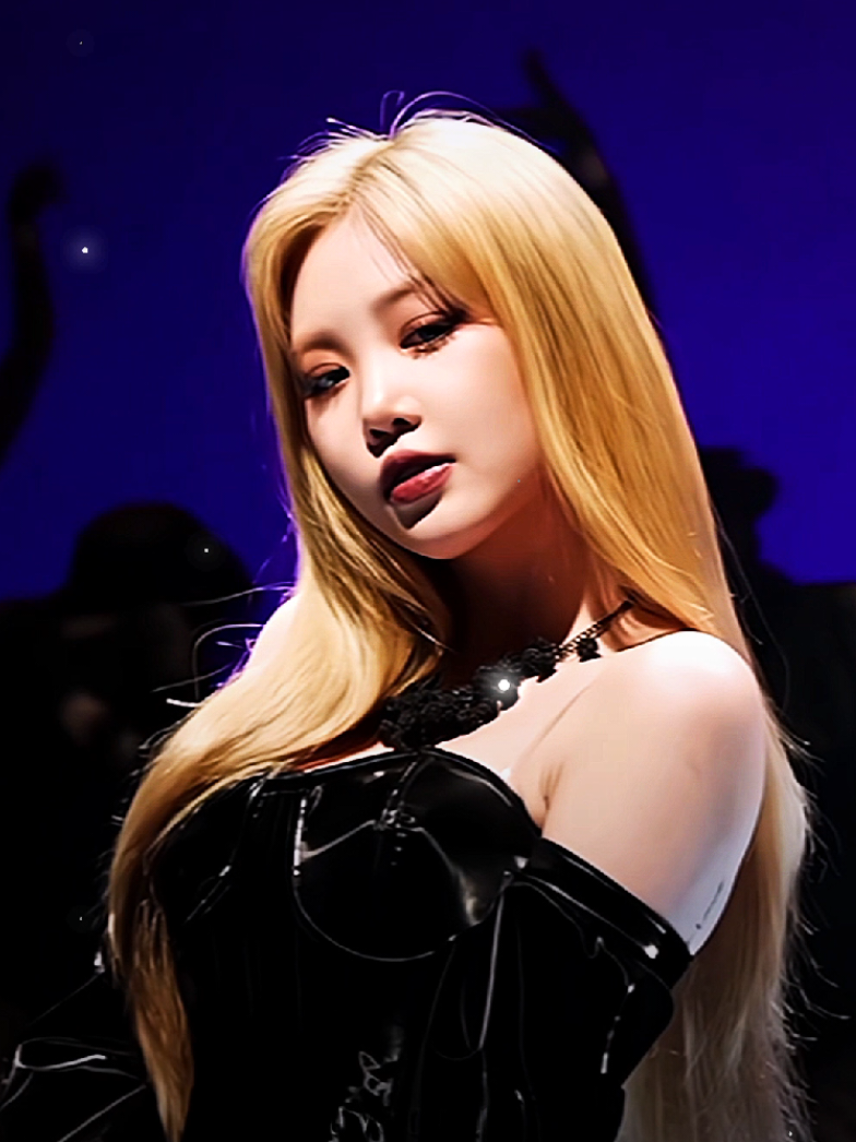 @𝐬𝐨𝐲𝐞𝐨𝐧𝐪𝐫*