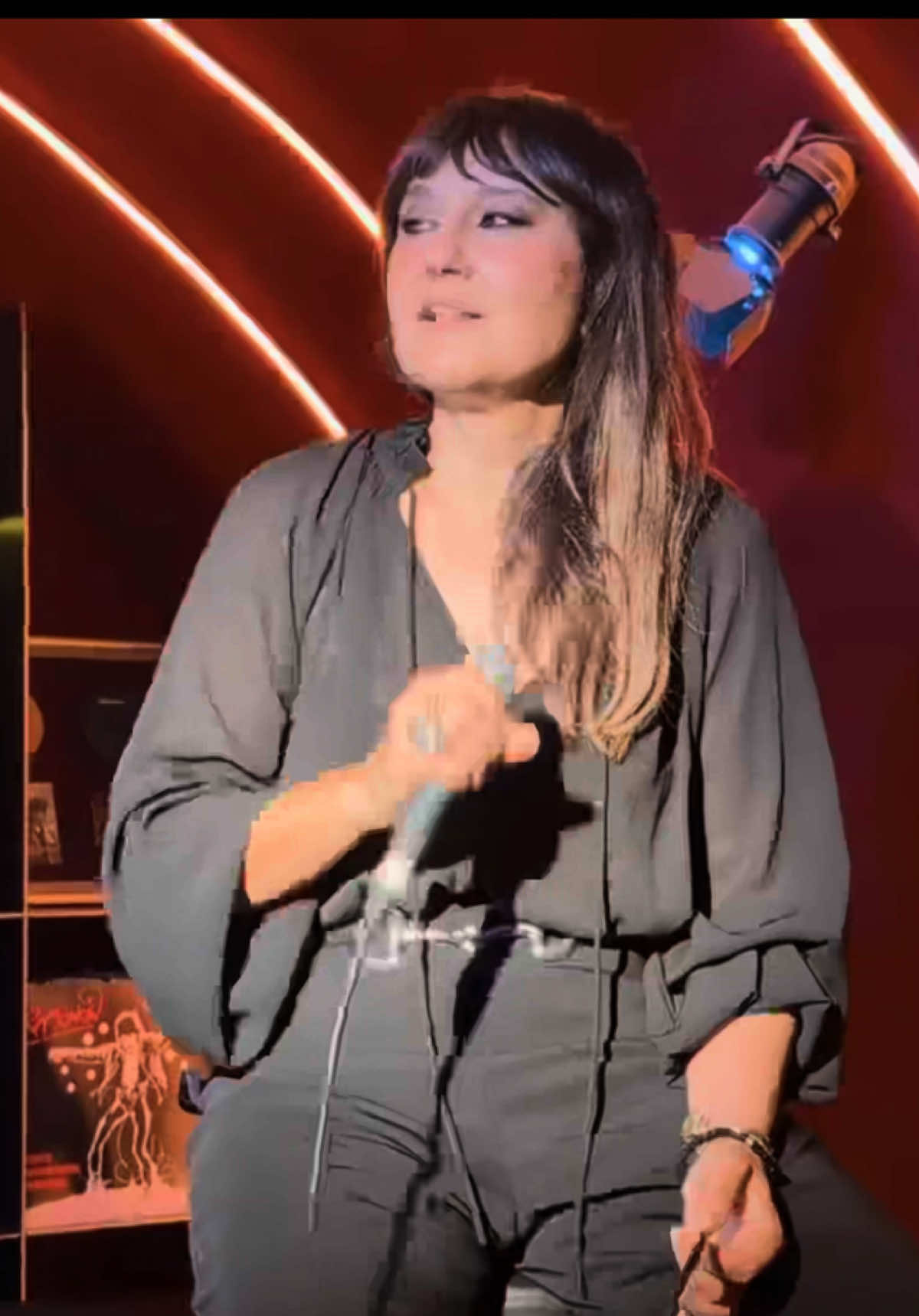 @ARI❣️