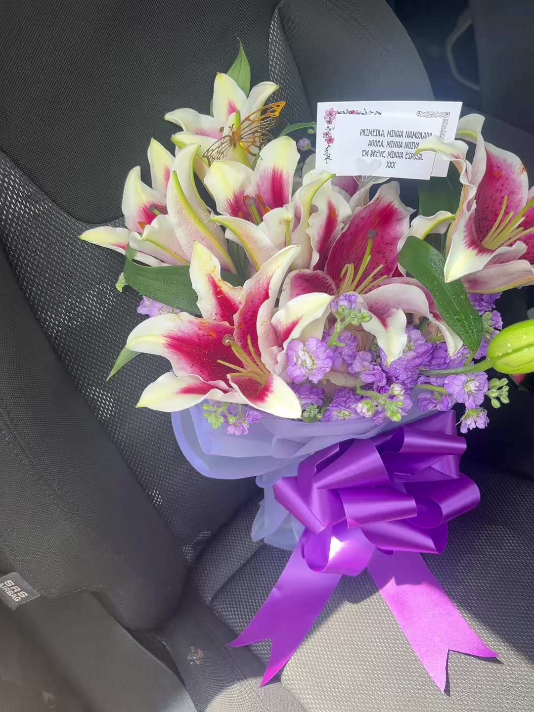 @floriebouquets