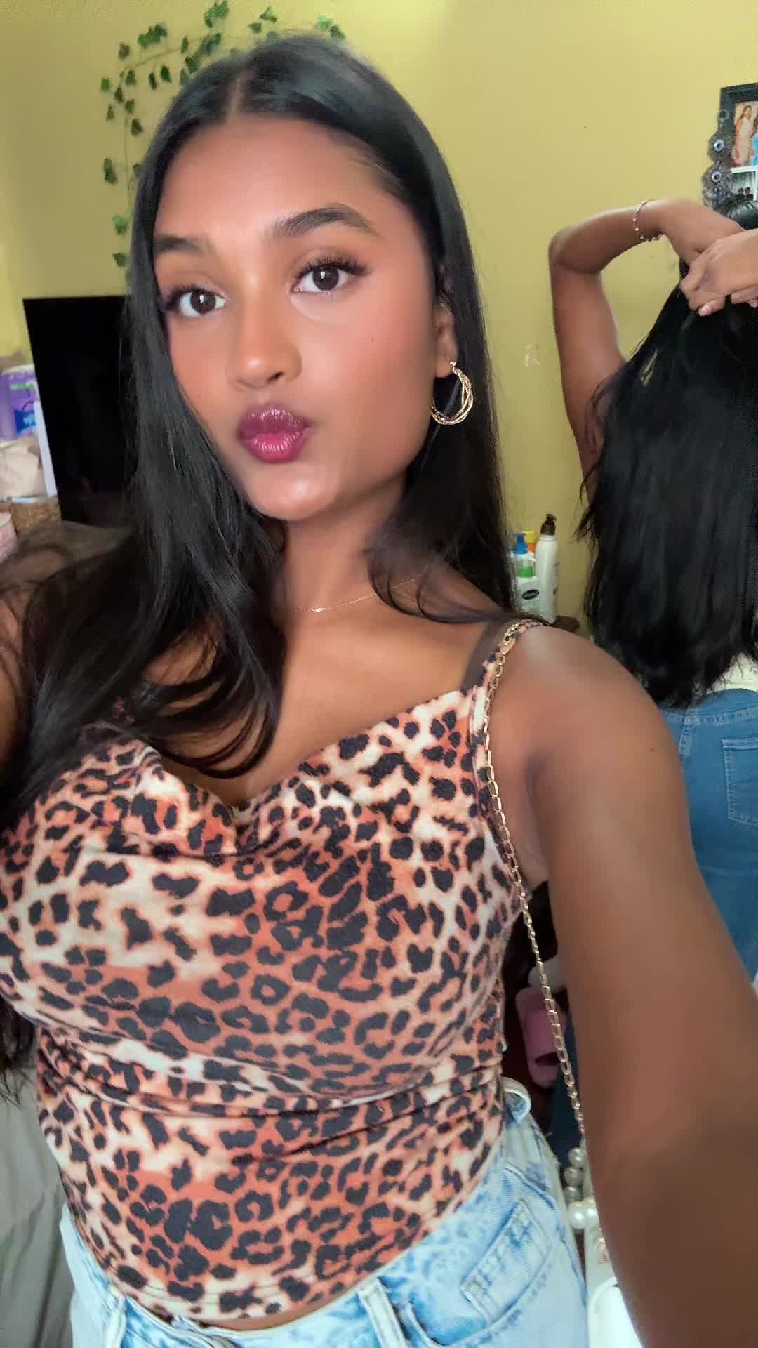 @️