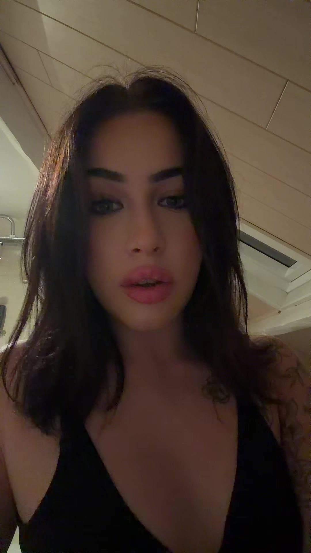 @tysia| ig; tvdmz
