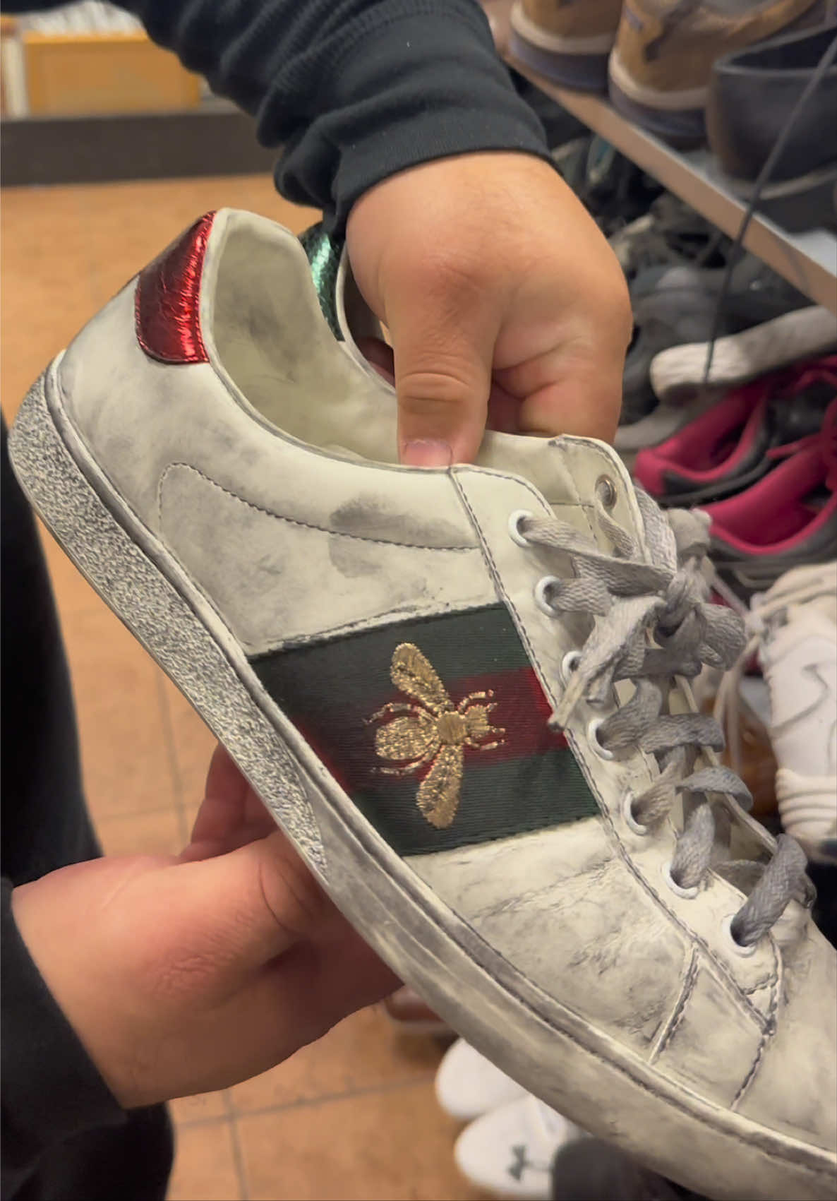 @The Shoelada