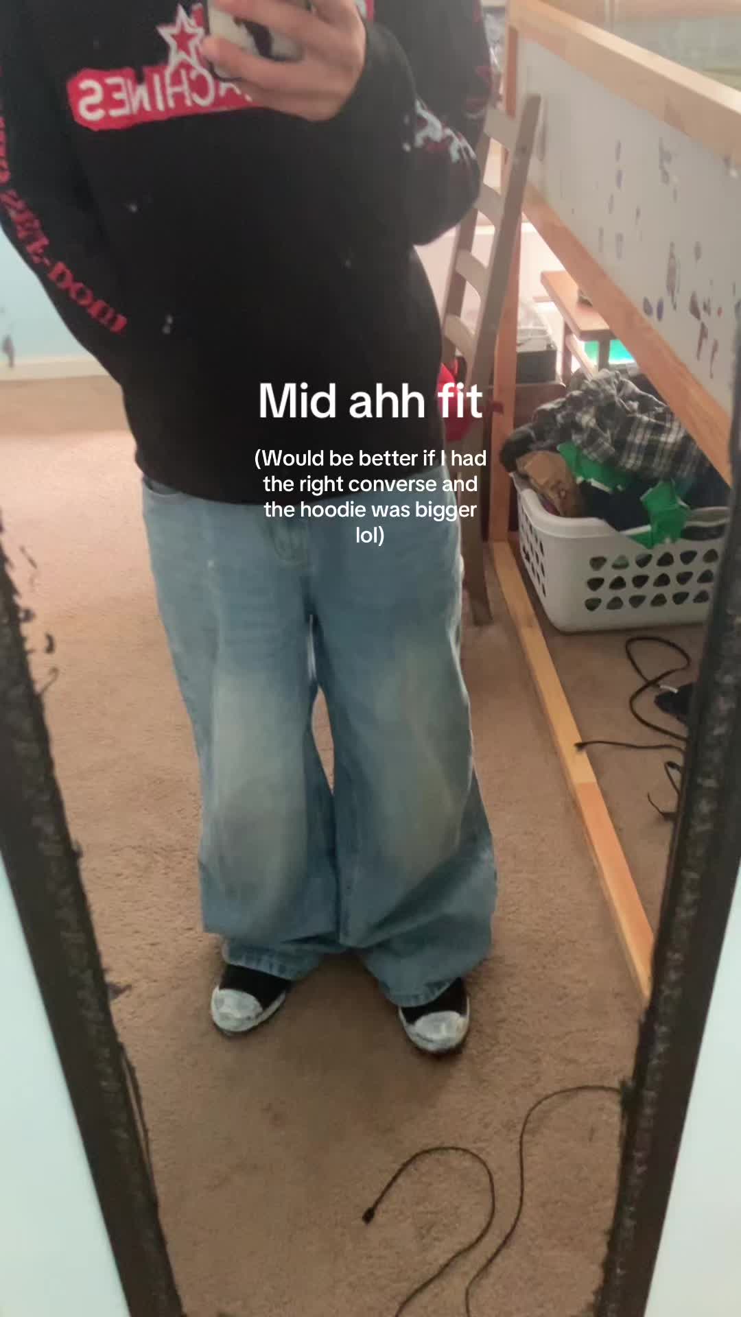 @𝙹𝐚𝚖𝐞𝚜😛
