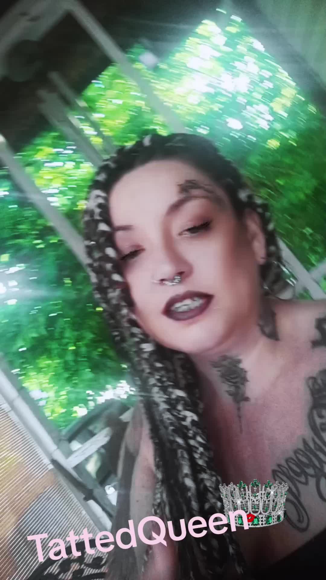 @tattedqueen5. lou ky