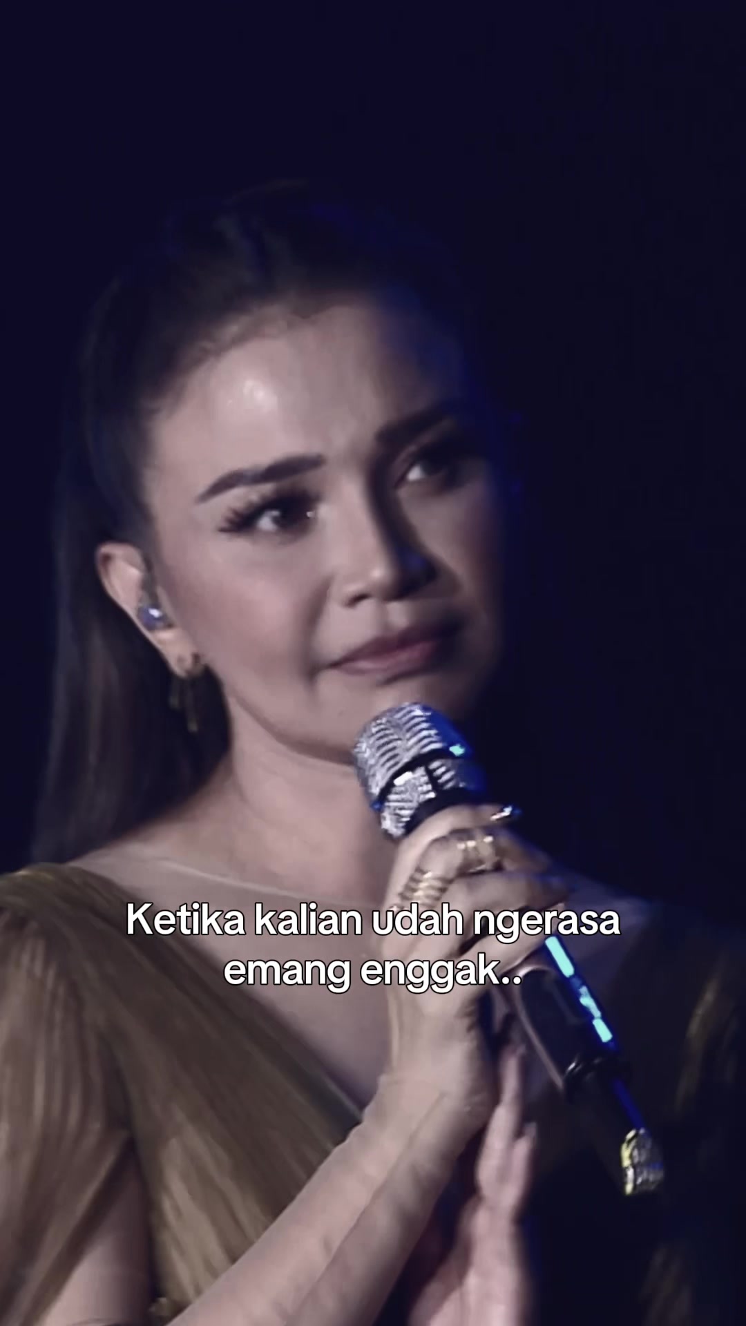 @Rossa