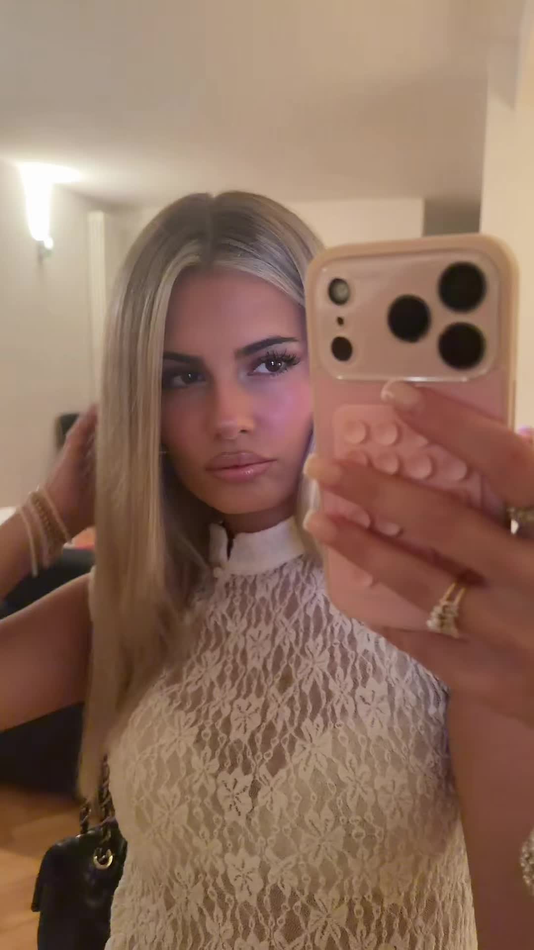 @Alena 🤍