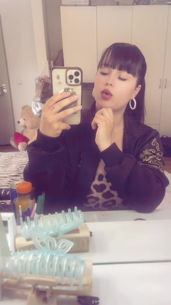 @S E L I N A ♱