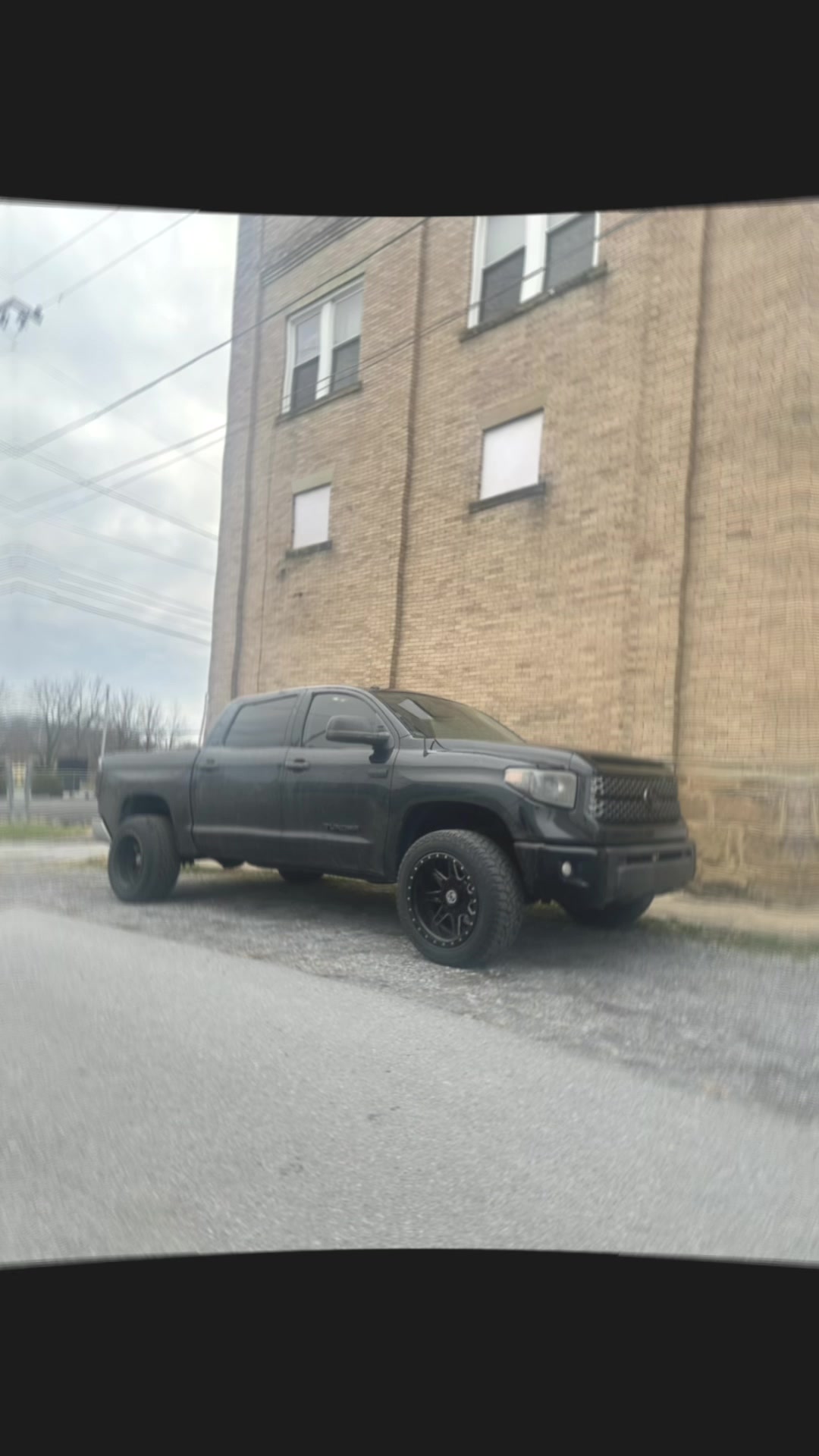 @That.black.tundra