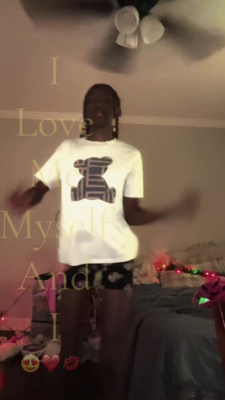 @Sheateandleftnocrumbsperiod567
