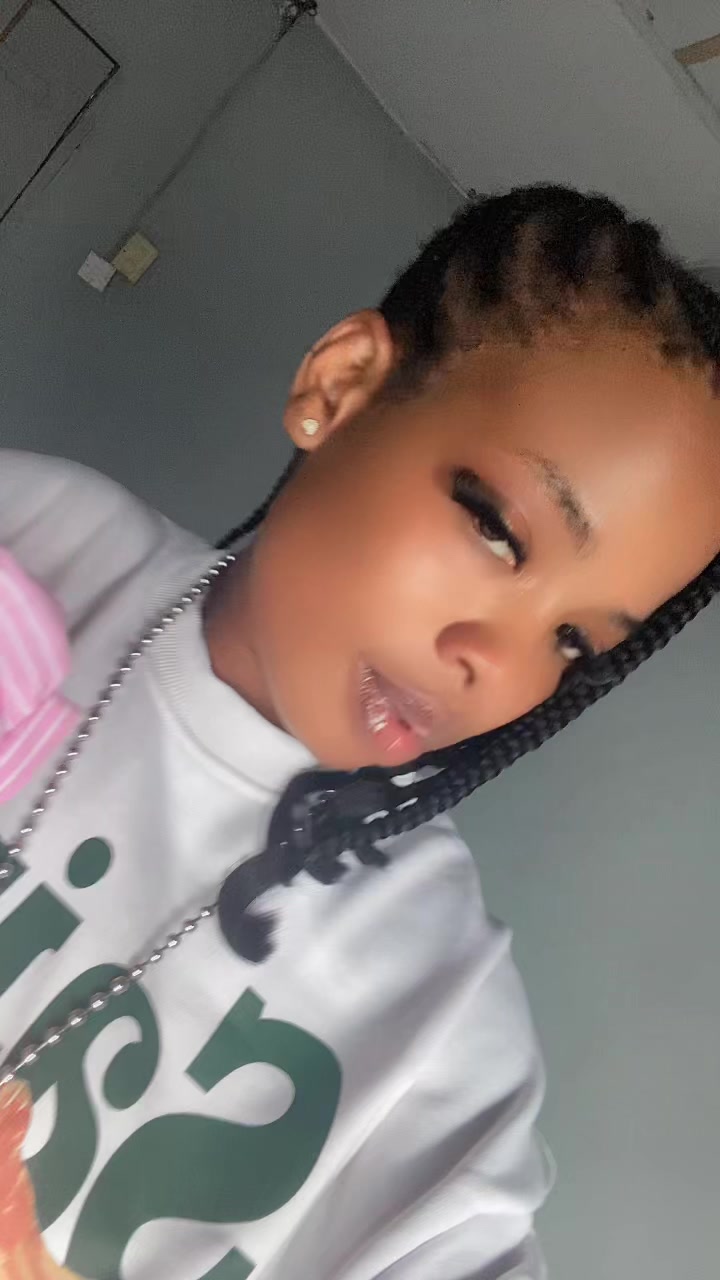@Anikeade12