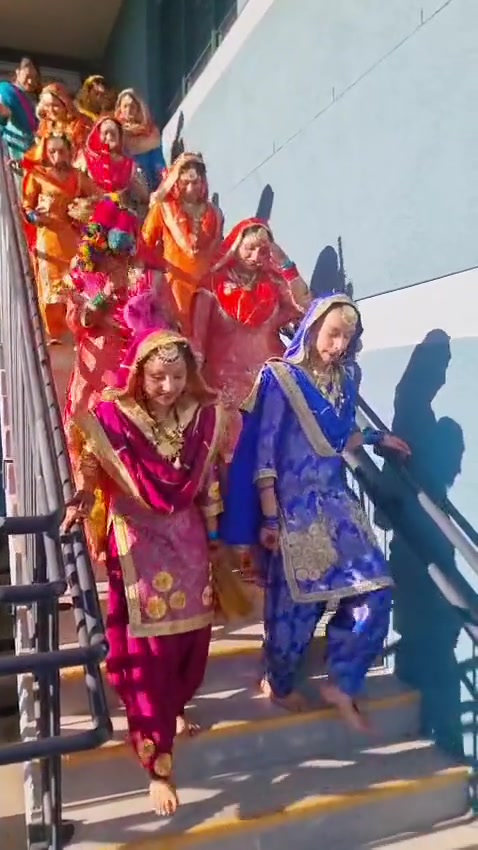@⭐️Sandhusisters⭐️