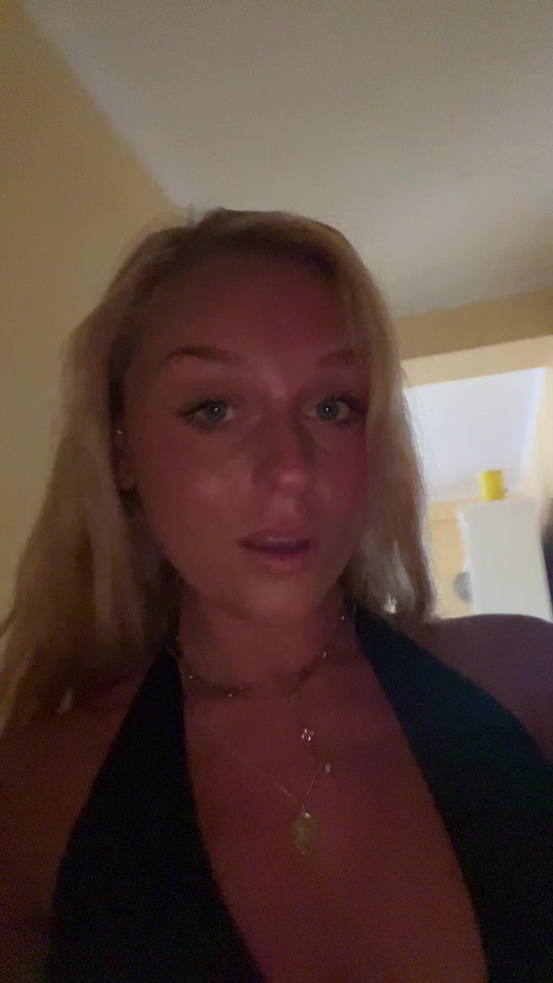 @Emi