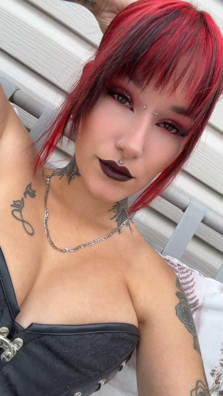 @Umbrae_moon