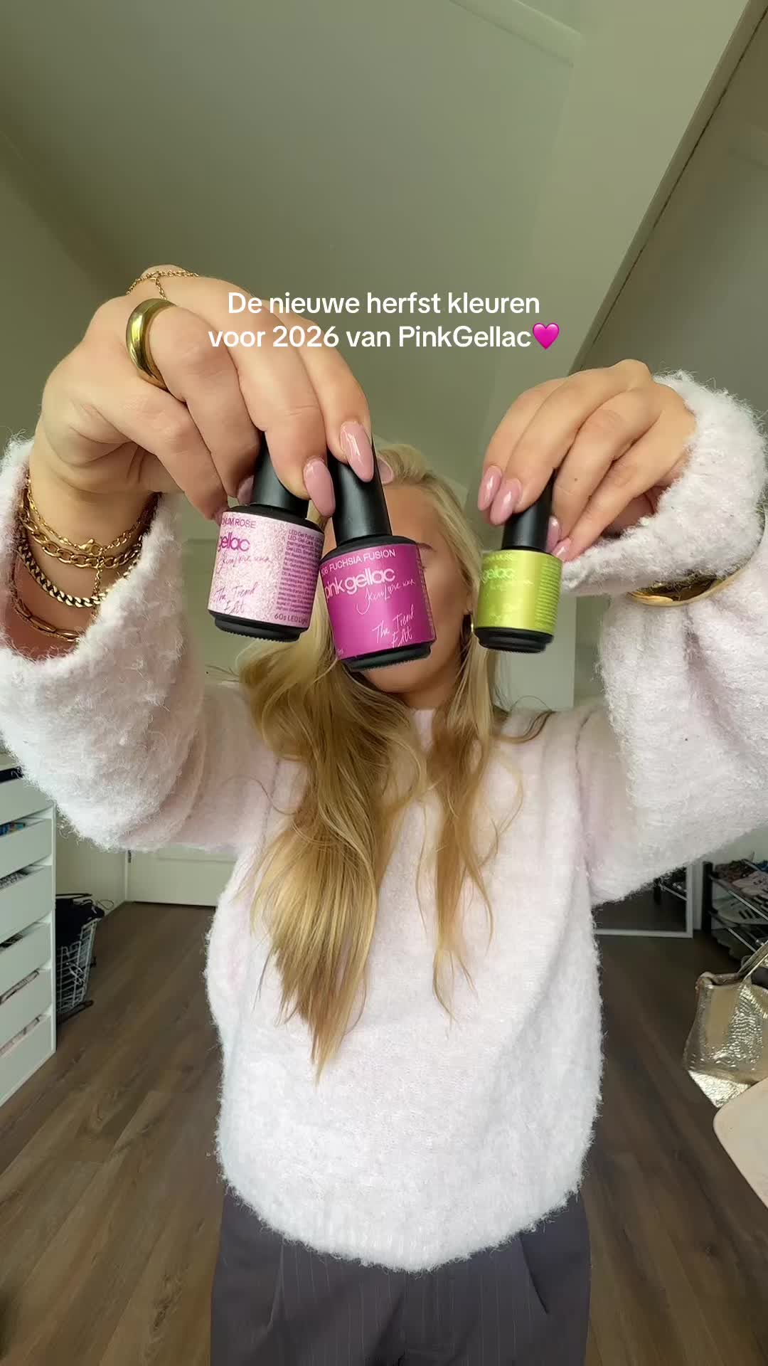 @simoneesmee