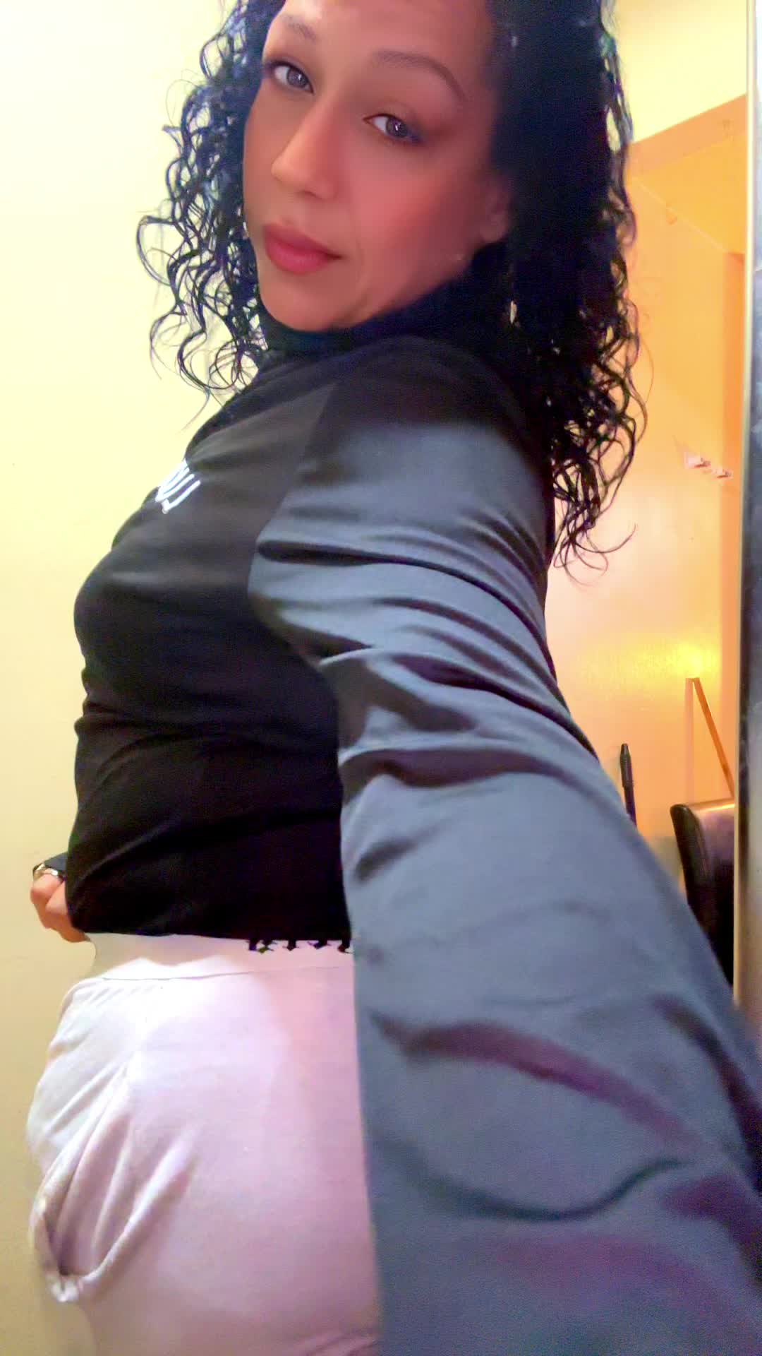 @alejandrinabrioso0