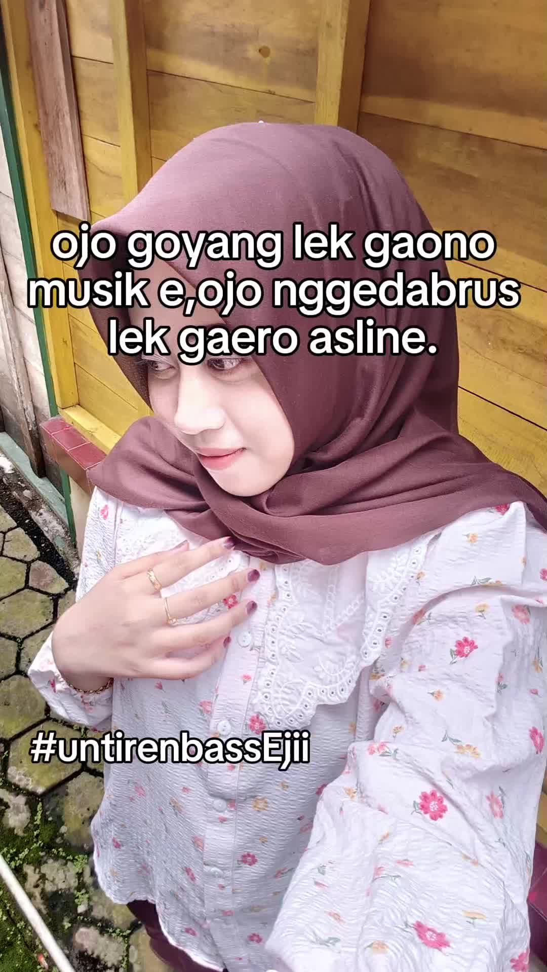 @nisαà