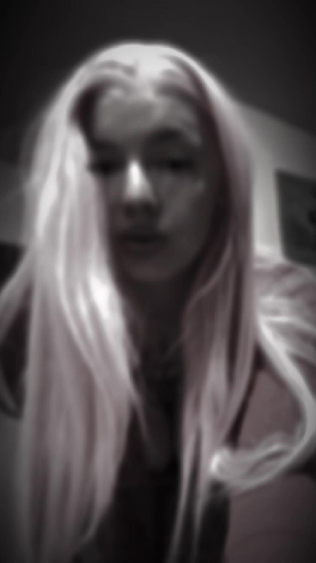 @pale4moonlight