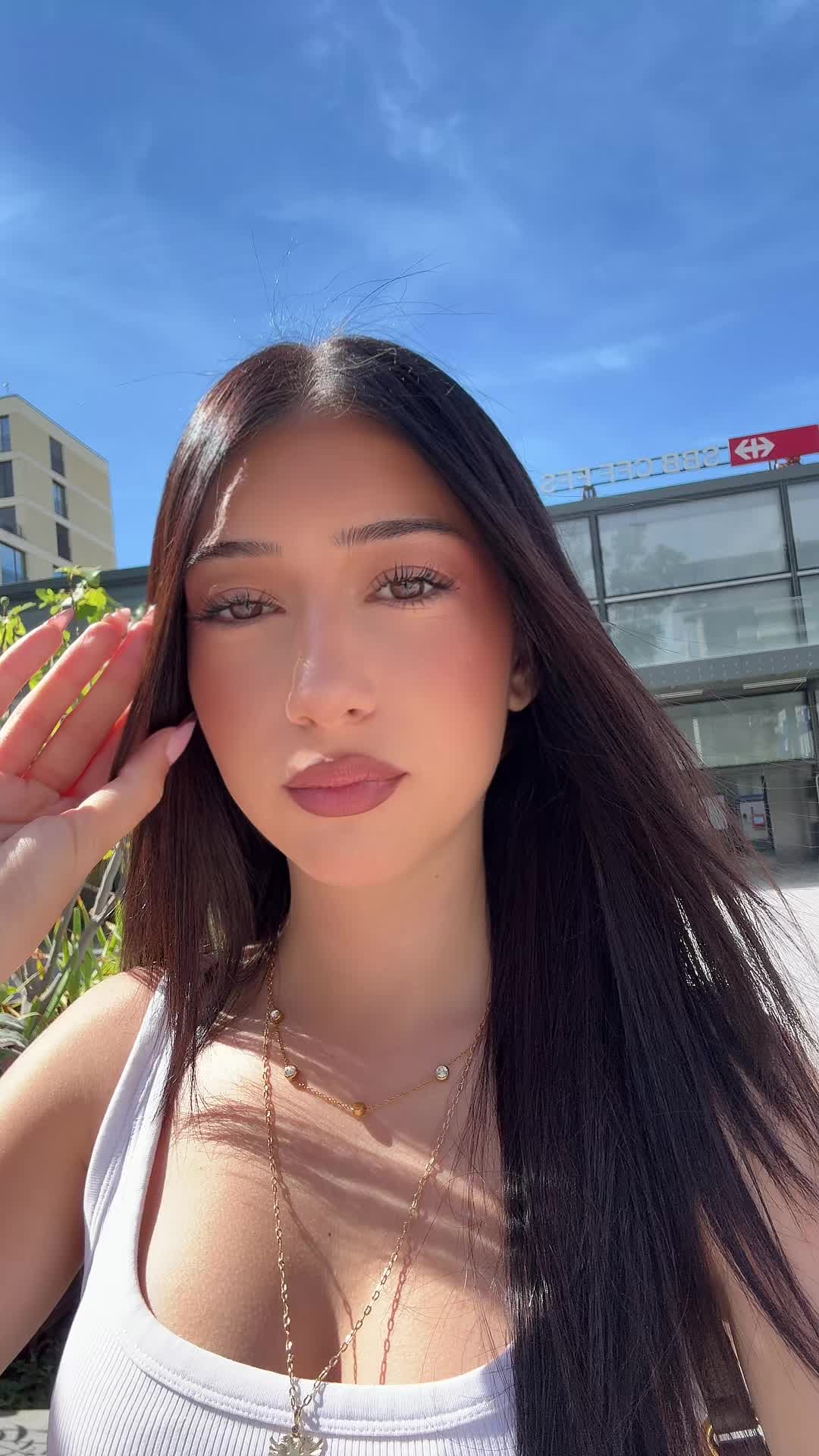 @Izabela🇦🇱