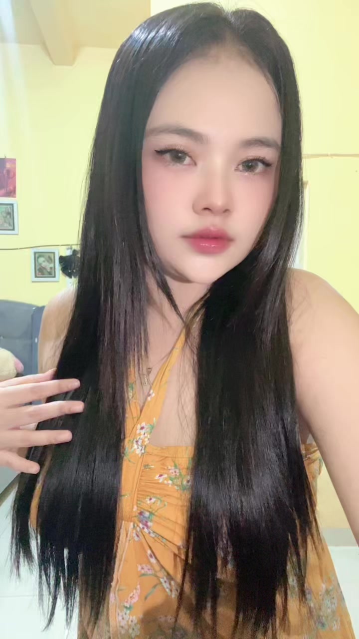 @Anggunamelya27