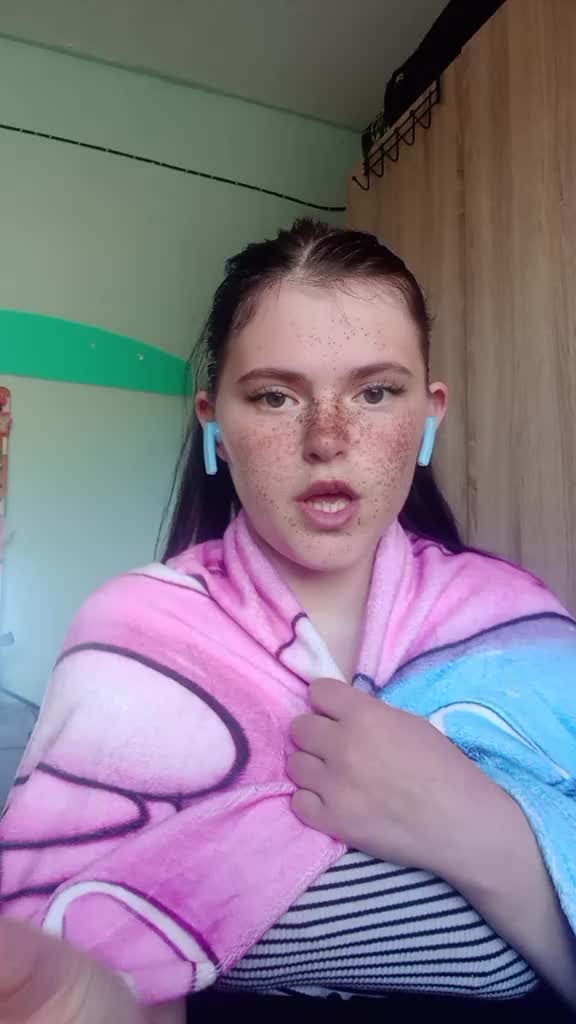 @Julie.ist_eingirl
