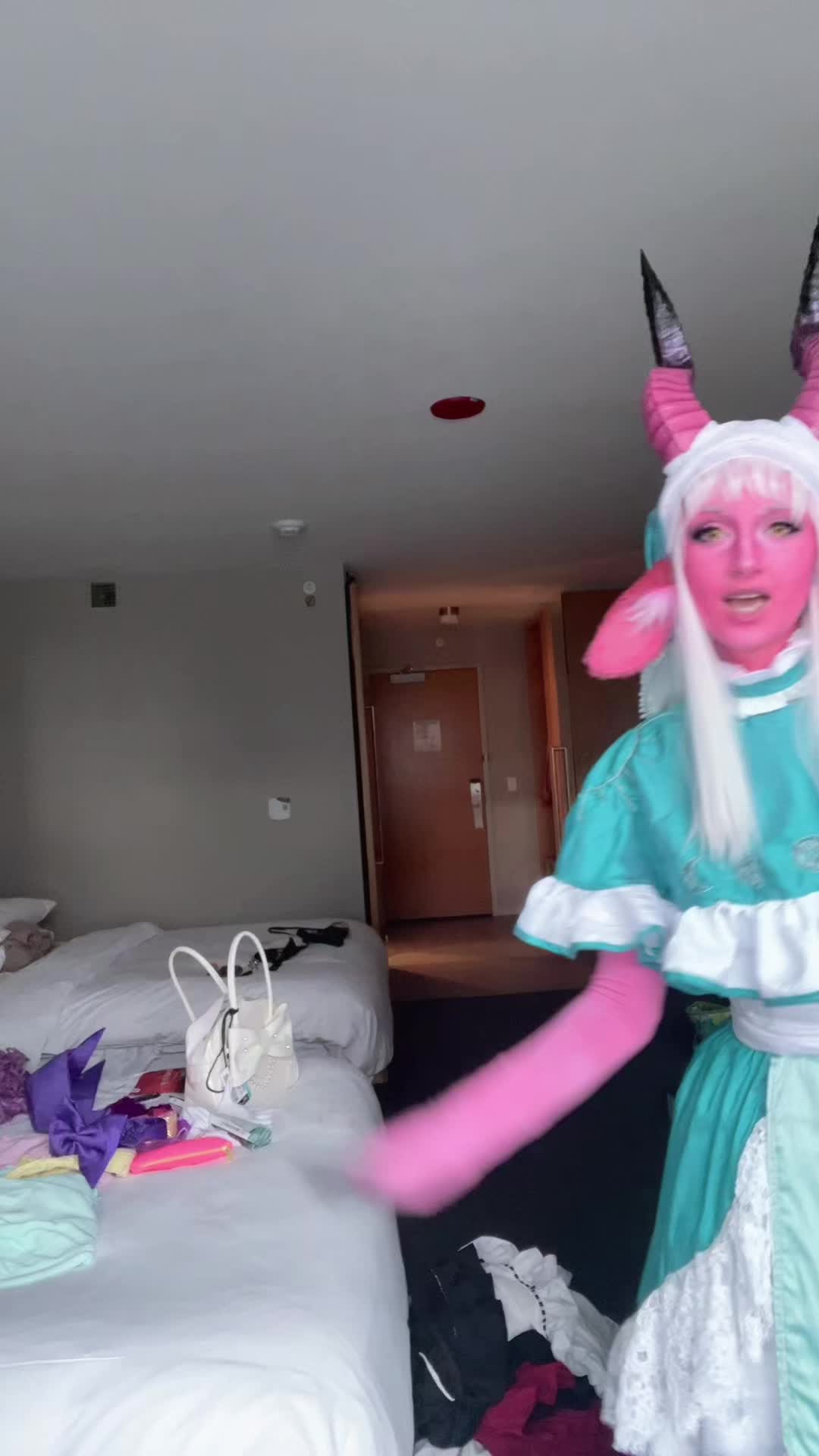 @Civil Vixen Cosplay