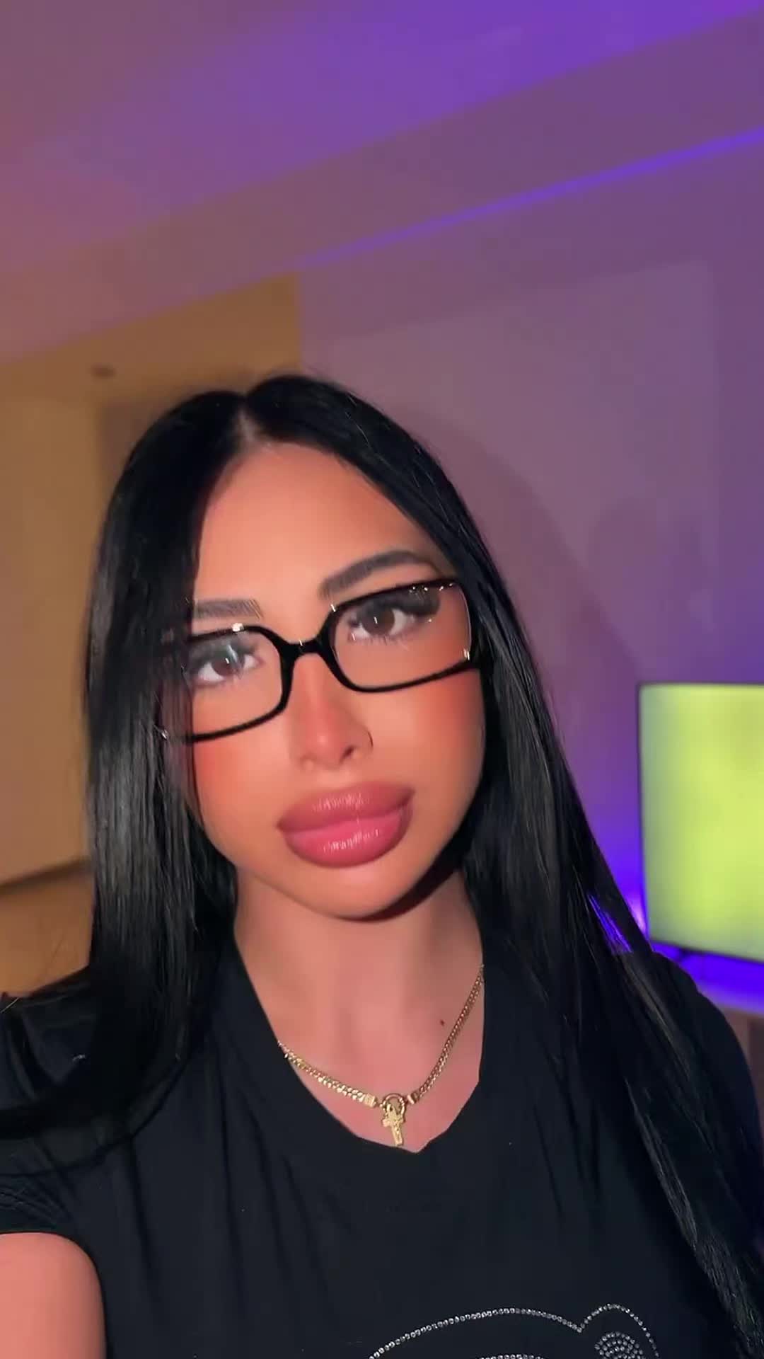 @Storytimeadriana