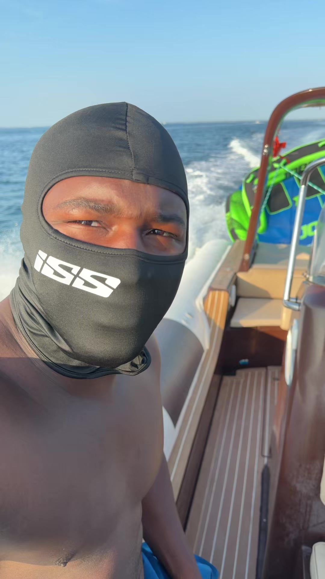 @Issofficiel