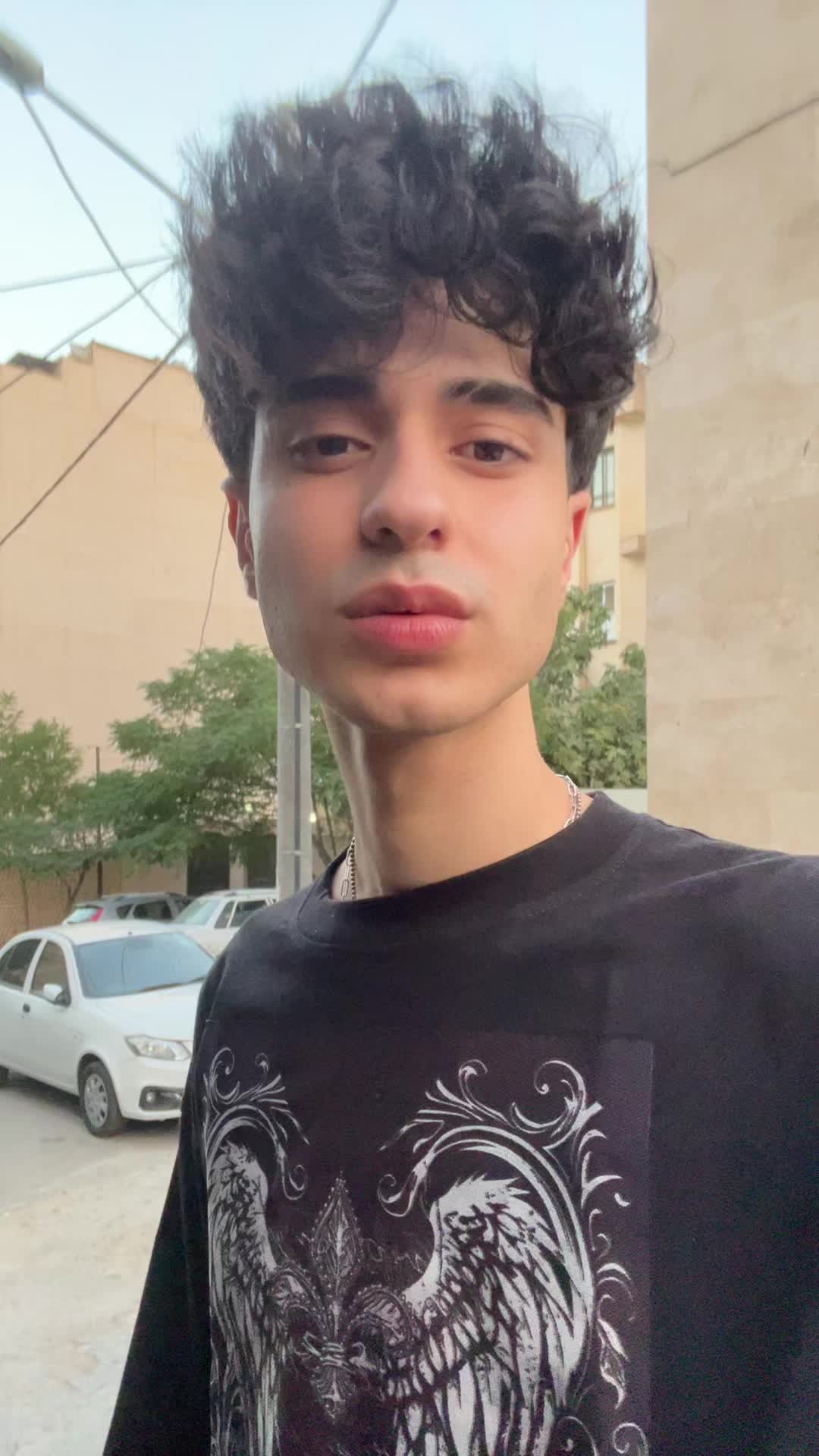 @Ravin | راوین