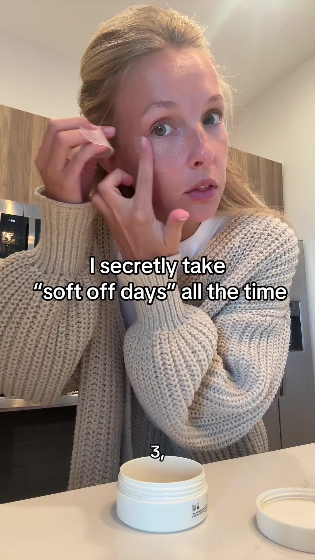 @caitlinminutes