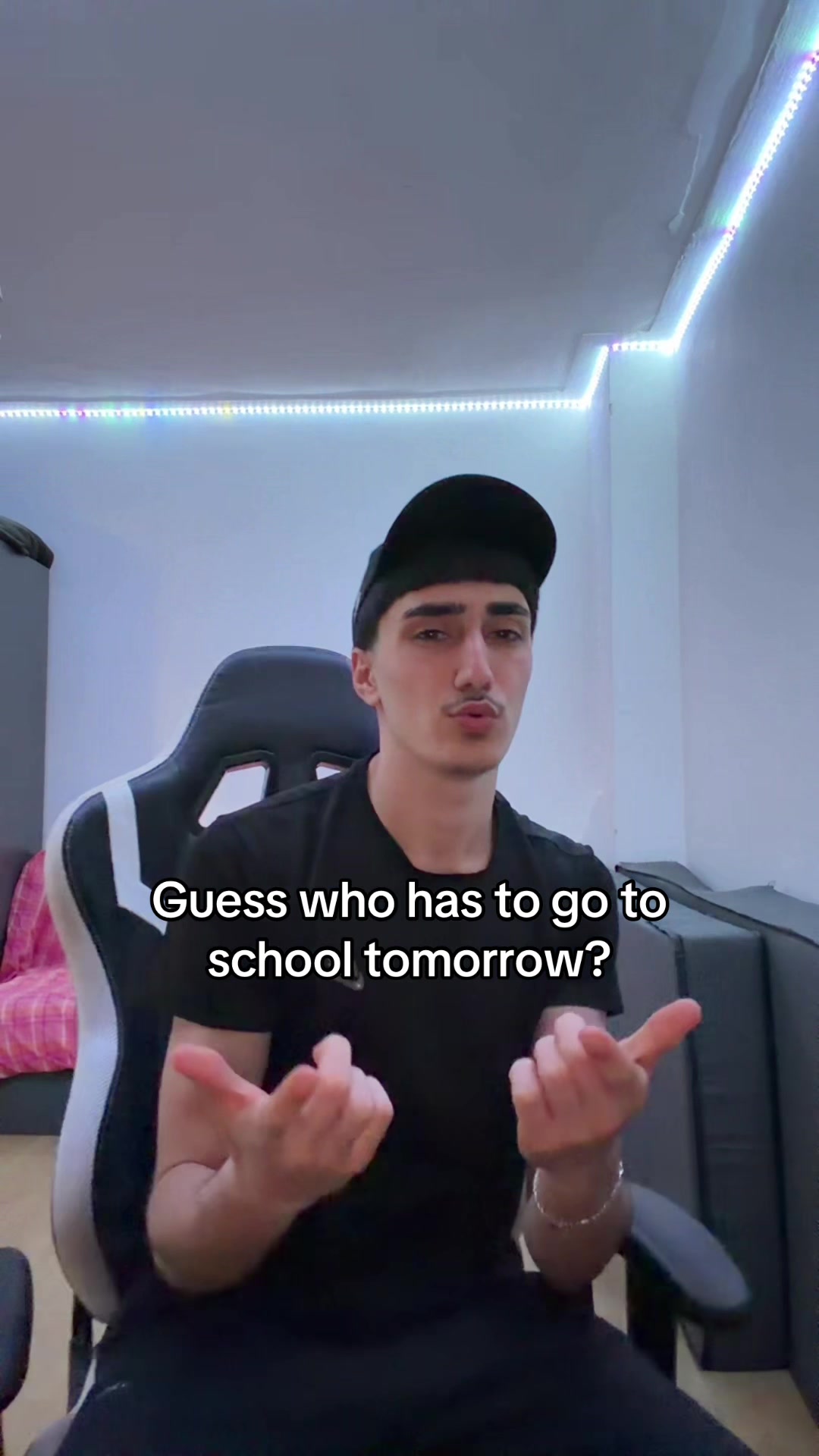 @𝓤𝔃𝔃𝓲シ