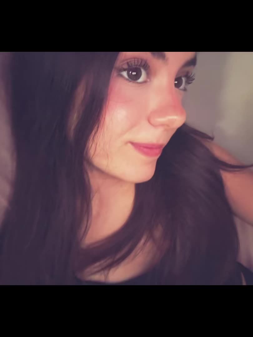 @Paulaguti26