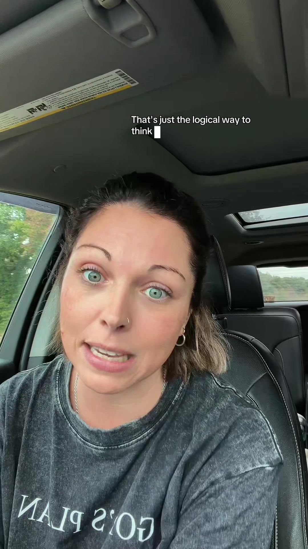 @momica_mama