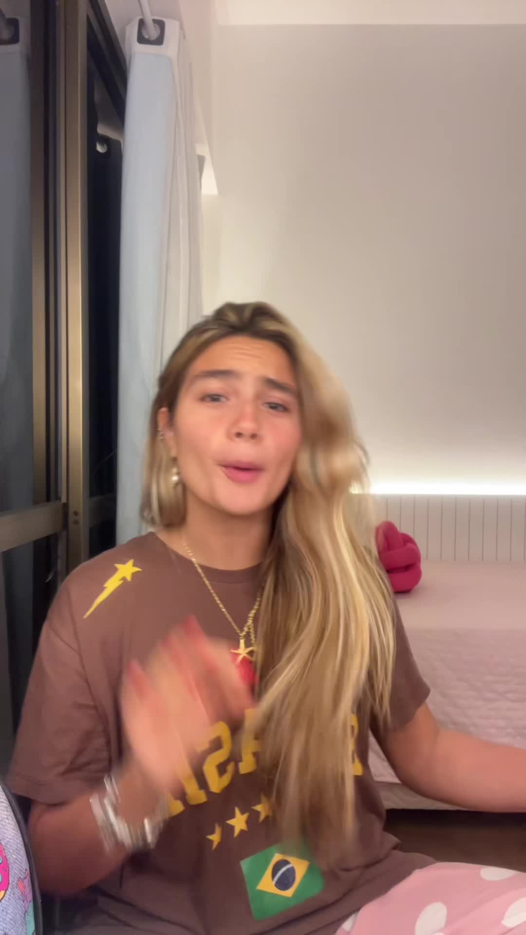@laragallozio
