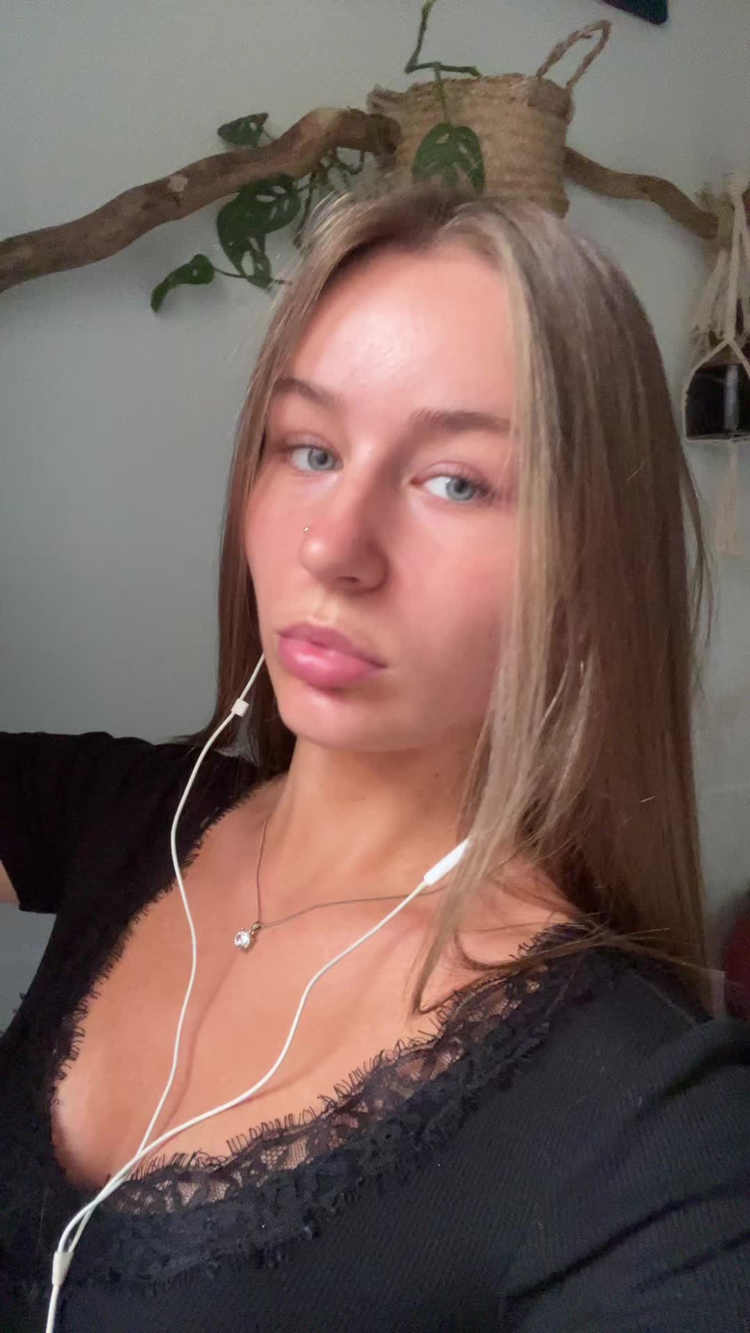 @🚩
