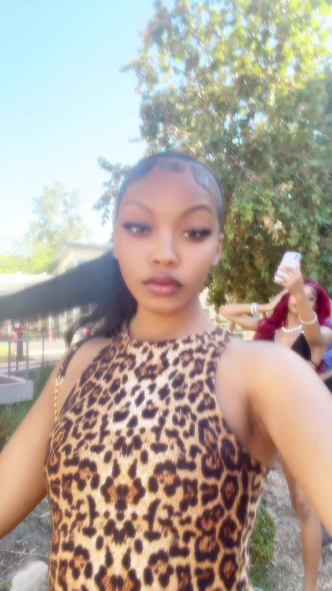 @anayapapaya