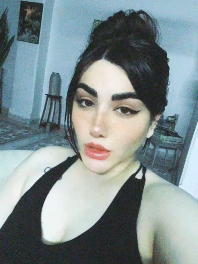 @pariya ariyaei
