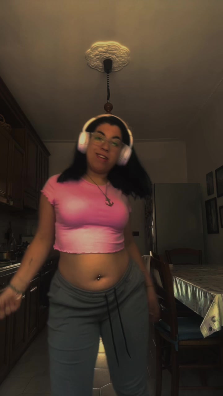 @Lallainghes2001