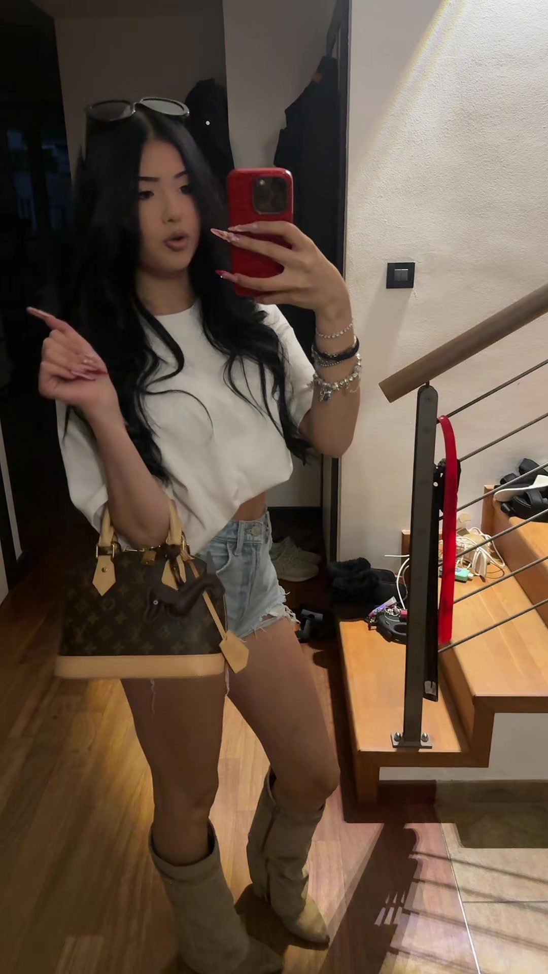 @𝐿𝑒𝑜𝓃𝒶