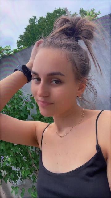 @Valentina💎