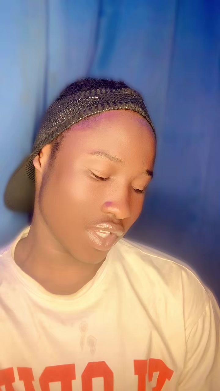@JUST ME 🫠🇬🇭