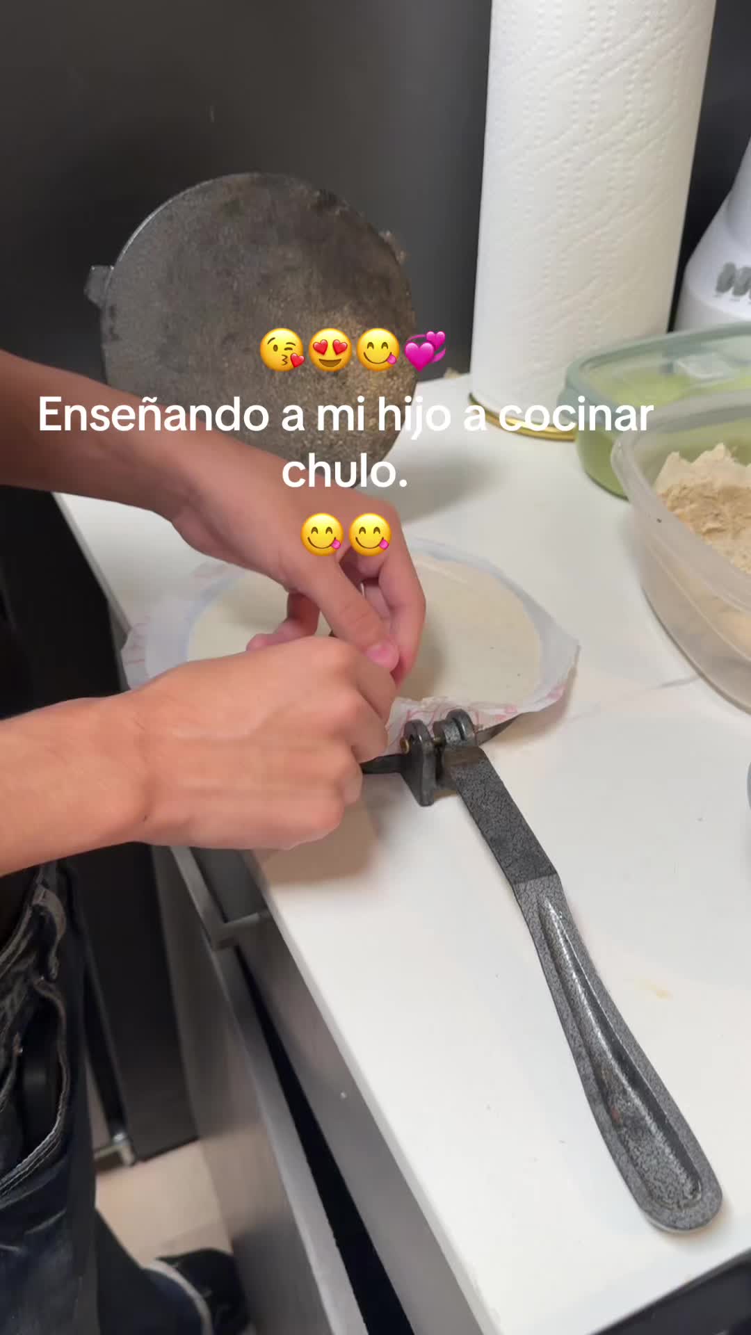 @Brenda 🖤🩶🧡🤎