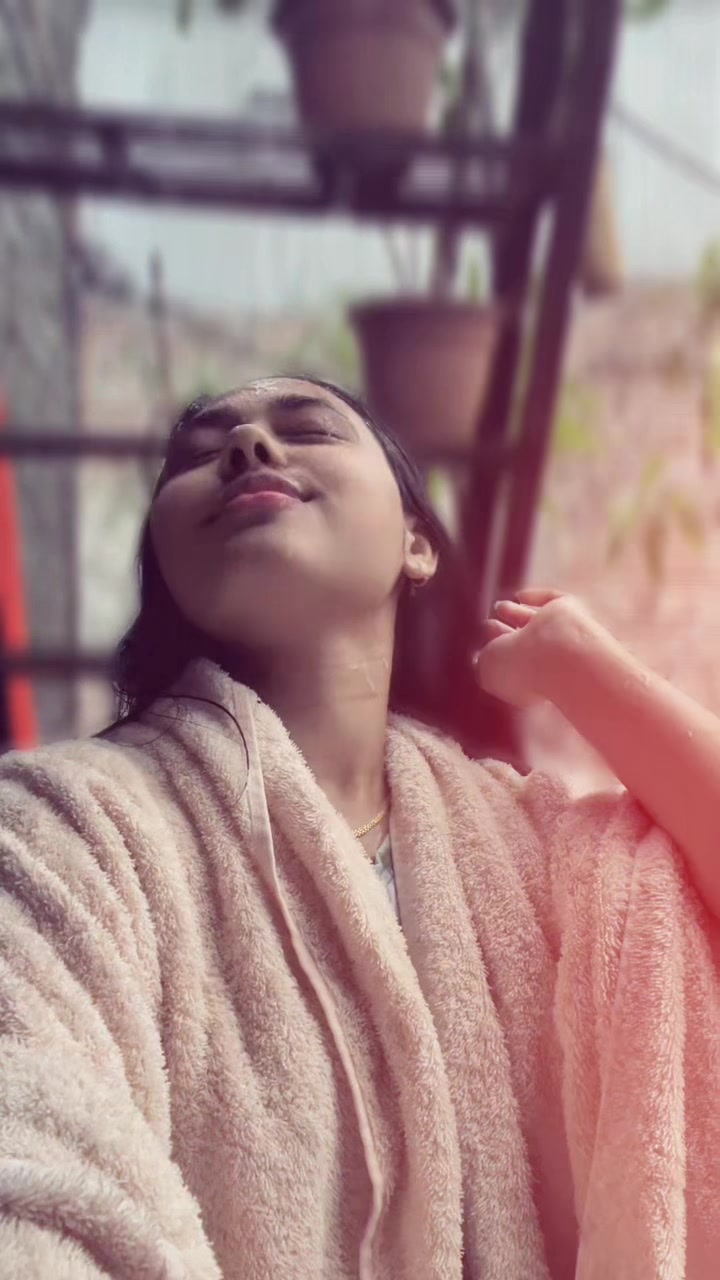 @🧿Anisha Ani💔