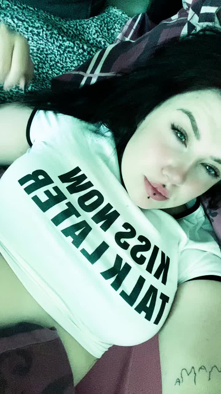 @Carolyn🇩🇪🦅